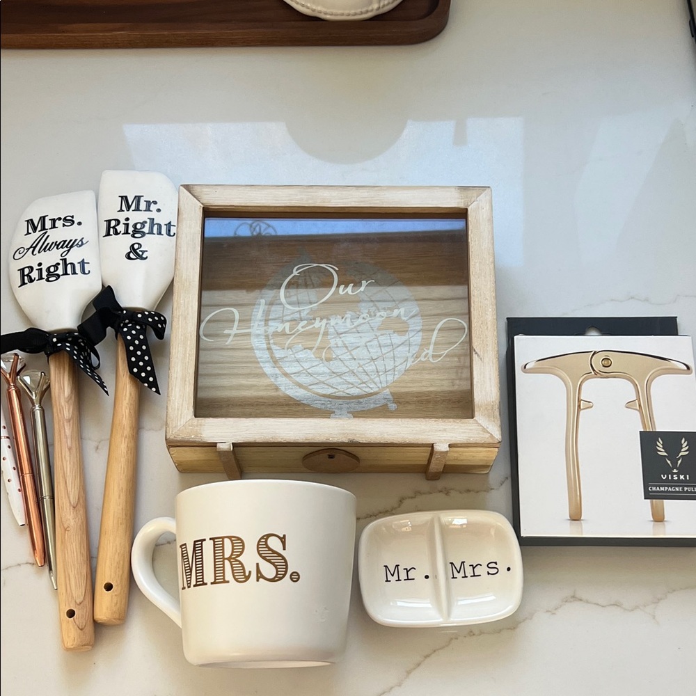Wedding Gift Set with Mug and Accessories